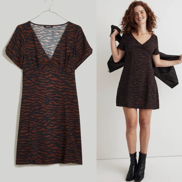 Madewell Dresses & Skirts - NWT Madewell V-Neck Mini Dress Abstract Animal Print Size 14